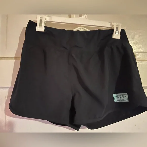 Territory run co shorts (missing drawstring) - Picture 1 of 4